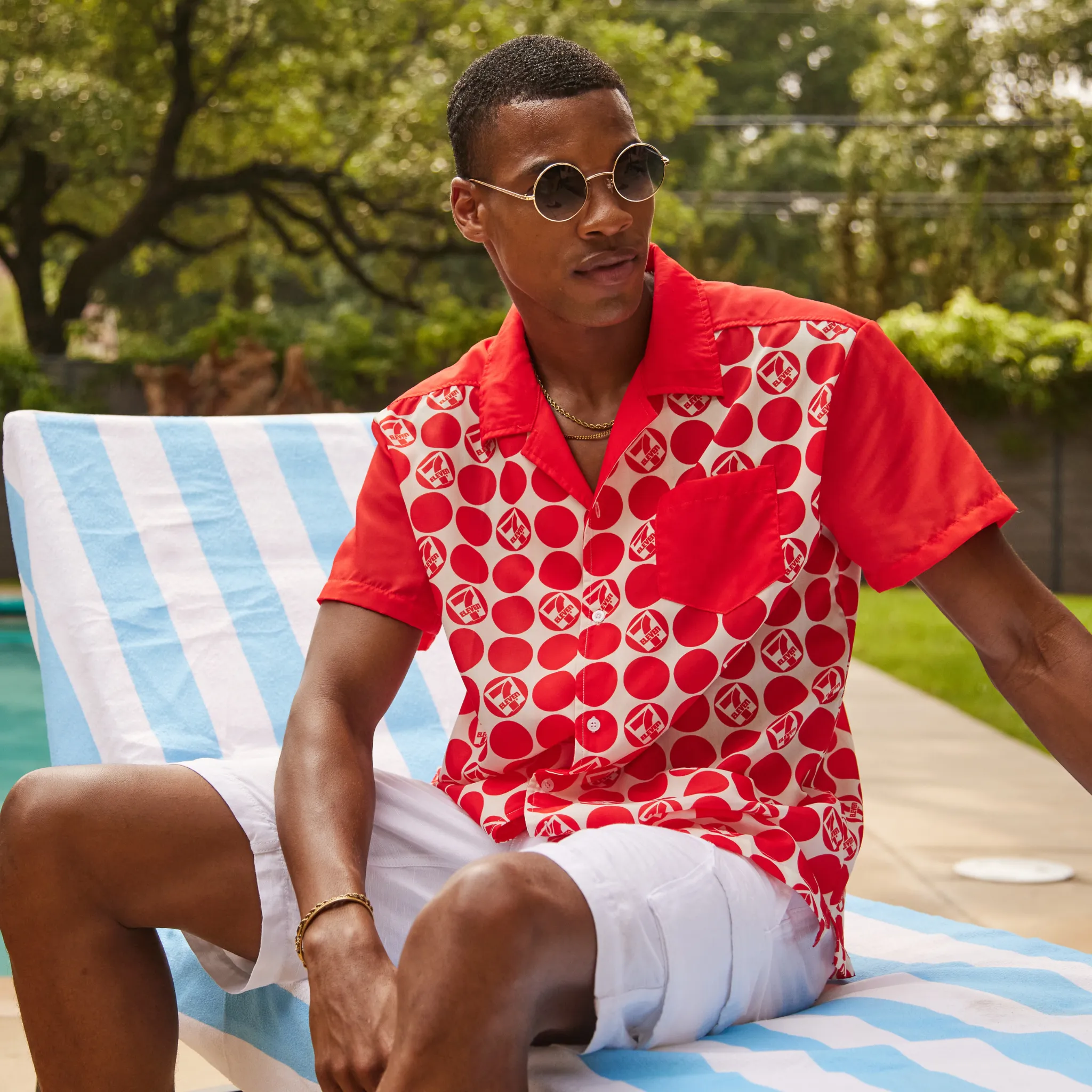 Retro 7-Eleven® Dot Button Up - Red