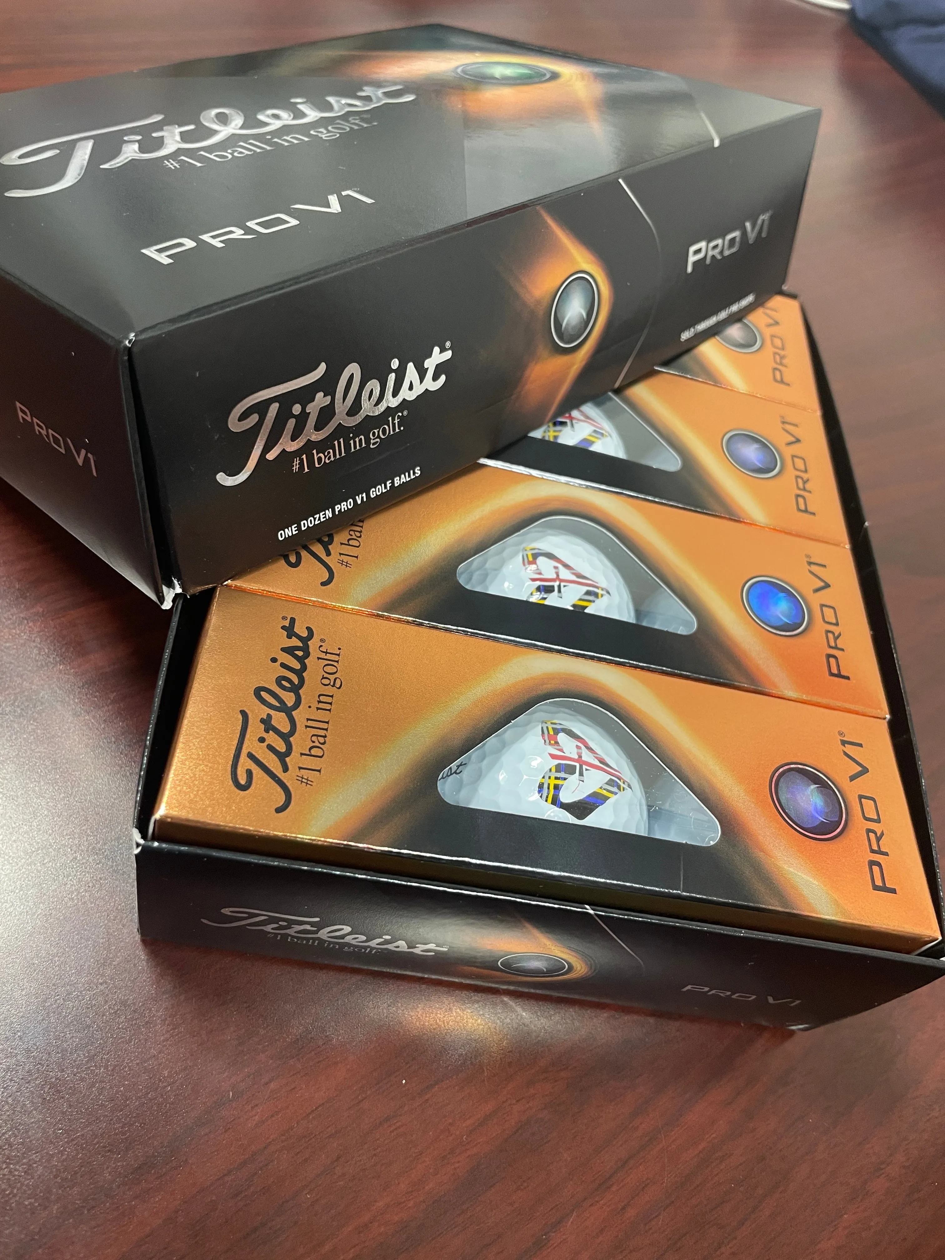 Titleist Pro-V1 Plaid Heart Golf Balls (Dozen)